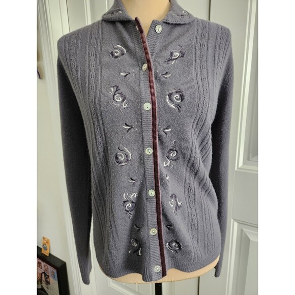 Vintage Koret Cardigan S Embroidered Beaded Carved Mother Of Pearl Button Velvet - Picture 1 of 10